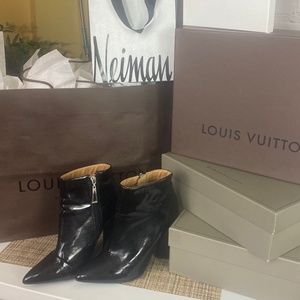 Qupid Black Patent Leather Ankle Booties NWOT